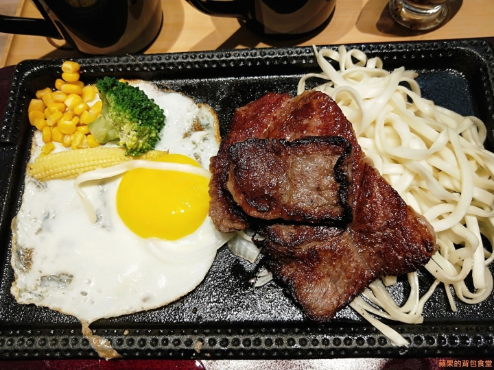 [食記] 新竹東區 - 鉄火牛排 TEKKA STEAK 頂級和牛 增肌減脂 大肌肌套餐 和牛咖哩 和牛滷肉飯 珍珠花生豆花自助吃到飽 關廟鐵板麵 初次遇見美味和牛橫膈膜 新竹美食