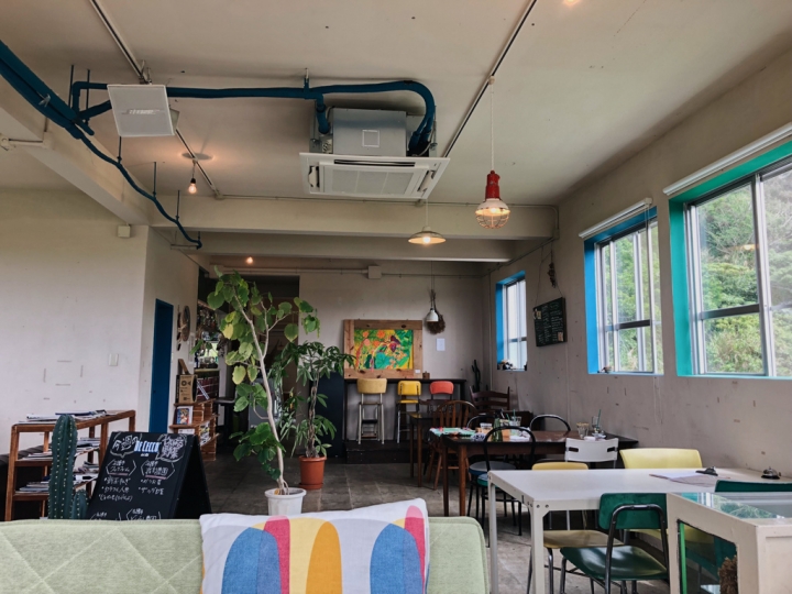 [ 沖繩中部 ‧ 恩納村．美食 ] 青洞浮潛完的新美食選擇 Cafe GOZZA，超人氣厚切炸豬排三明治