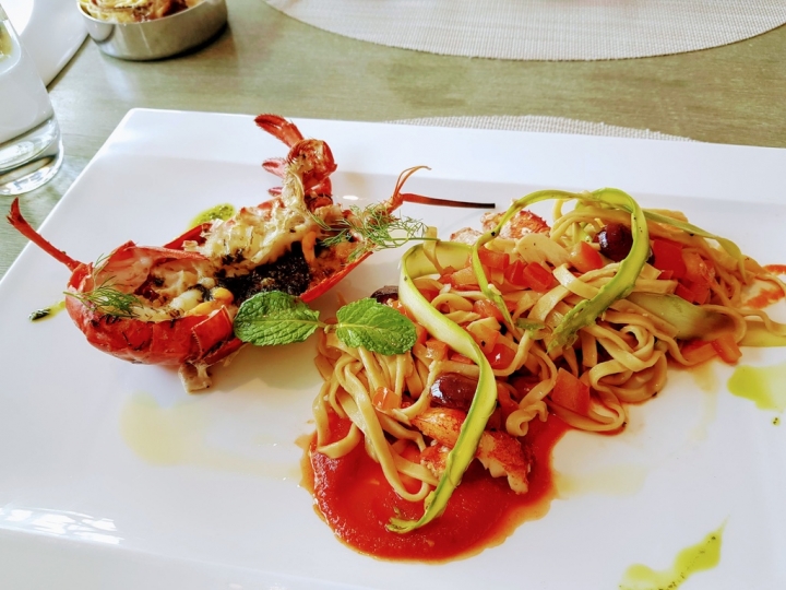 台北市信義區 [寒舍艾麗酒店 LA FARFALLA義式餐廳] 2019/3月換全新菜單 點主餐+半自助式吃到飽之高級精緻風義式料理 2019食記 重要節日聚餐好去處