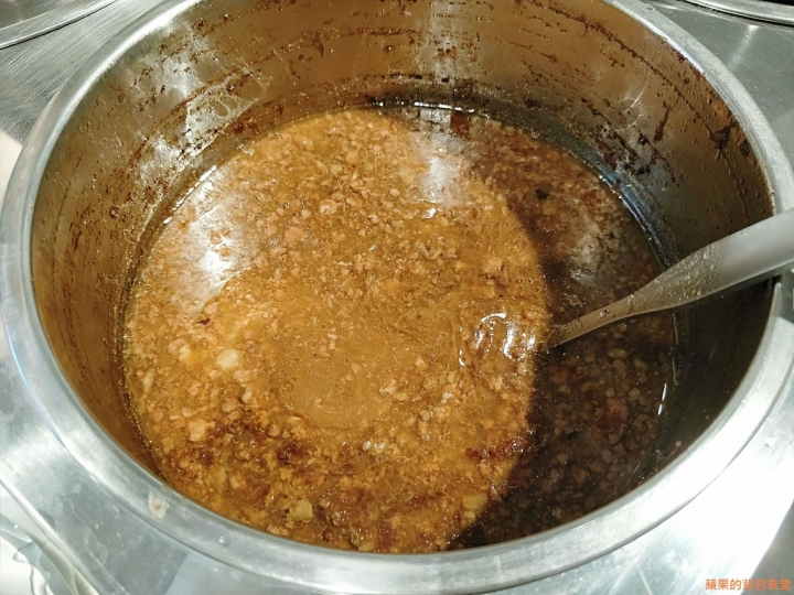 [食記] 新竹東區 - 鉄火牛排 TEKKA STEAK 頂級和牛 增肌減脂 大肌肌套餐 和牛咖哩 和牛滷肉飯 珍珠花生豆花自助吃到飽 關廟鐵板麵 初次遇見美味和牛橫膈膜 新竹美食