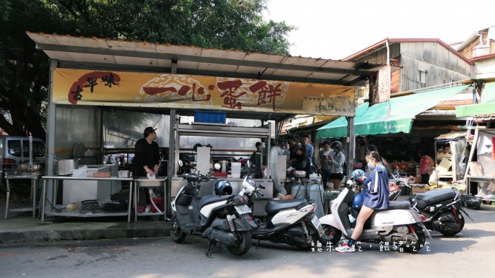 |台中| 巨人傳統早餐 | 燒餅酥脆，選擇多份量足的優秀早餐店