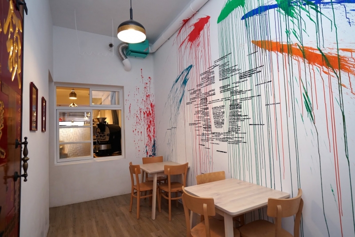 [食記] 新竹。吉十咖啡 肉桂捲 甜點 專業烘焙教室GODSPEED CAFÉ \x26 BAKERY。文青咖啡店+專業烘焙教室!點飲料只要再加49元就有超值早餐!下午茶聚餐推薦!