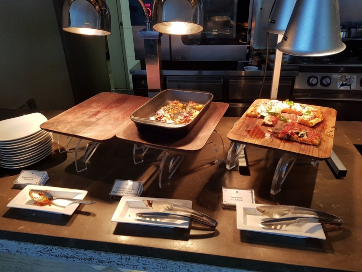 台北市信義區 [寒舍艾麗酒店 LA FARFALLA義式餐廳] 2019/3月換全新菜單 點主餐+半自助式吃到飽之高級精緻風義式料理 2019食記 重要節日聚餐好去處