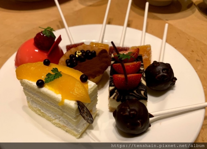 [台北美食][BUFFET]又來明園西餐廳吃午餐過生日了~開心:)