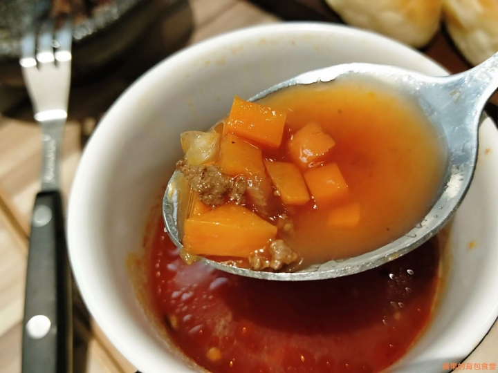[食記] 新竹東區 - 鉄火牛排 TEKKA STEAK 頂級和牛 增肌減脂 大肌肌套餐 和牛咖哩 和牛滷肉飯 珍珠花生豆花自助吃到飽 關廟鐵板麵 初次遇見美味和牛橫膈膜 新竹美食