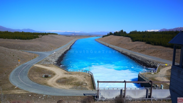 【紐西蘭●南島】Lake Pukaki湖往庫克山前的美麗湖景,High Country Salmon鮭魚養殖場
