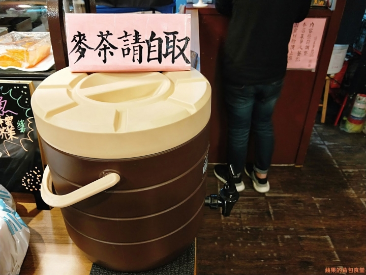 [食記] 新竹北區 - 花沺すし日式料理 生魚片丼飯 茶碗蒸 唐揚炸雞 火烤松阪豬 握壽司 慢工出細活的美味 值得細細品嚐與等待 新竹美食