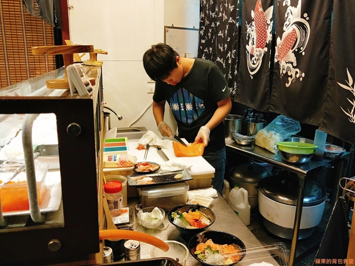 [食記] 新竹北區 - 花沺すし日式料理 生魚片丼飯 茶碗蒸 唐揚炸雞 火烤松阪豬 握壽司 慢工出細活的美味 值得細細品嚐與等待 新竹美食