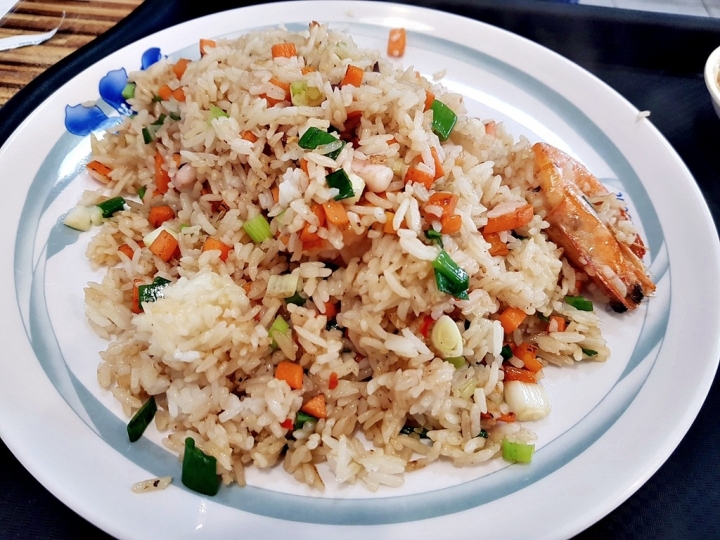 [泰國菜]苗栗頭份尚順廣場/日本城~泰food泰國料理~泰式炒飯 & 海鮮炒飯套餐 2019食記~