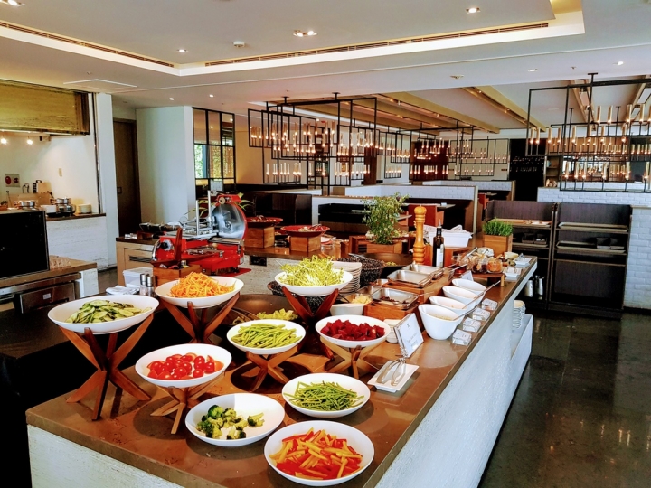 台北市信義區 [寒舍艾麗酒店 LA FARFALLA義式餐廳] 2019/3月換全新菜單 點主餐+半自助式吃到飽之高級精緻風義式料理 2019食記 重要節日聚餐好去處