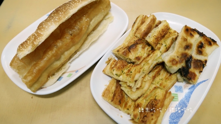 |台中| 巨人傳統早餐 | 燒餅酥脆，選擇多份量足的優秀早餐店