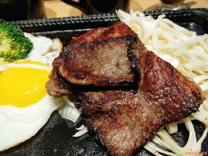 [食記] 新竹東區 - 鉄火牛排 TEKKA STEAK 頂級和牛 增肌減脂 大肌肌套餐 和牛咖哩 和牛滷肉飯 珍珠花生豆花自助吃到飽 關廟鐵板麵 初次遇見美味和牛橫膈膜 新竹美食