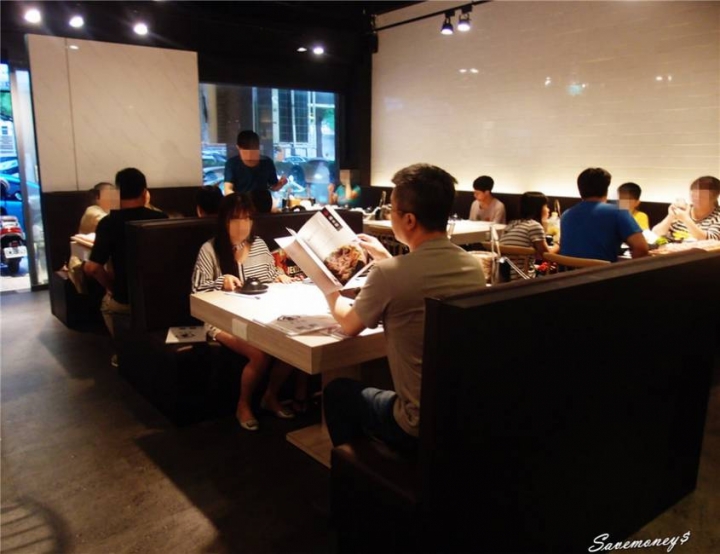 愛食鍋台中西屯店|熊熊泡湯鍋來囉,還有量身高送肉肉 - 達人Emily的播報台