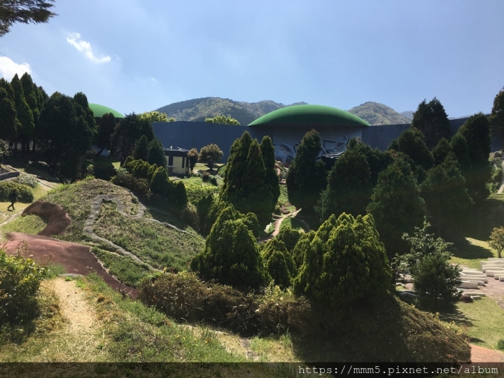 【玩】日本 岐阜 養老公園-養老天命反転地-好玩好拍的藝術天堂