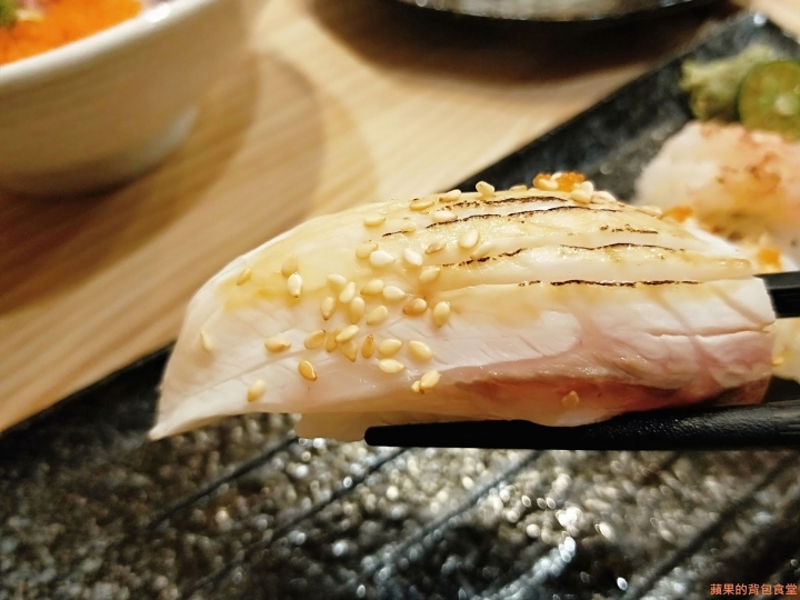 [食記] 新竹北區 - 花沺すし日式料理 生魚片丼飯 茶碗蒸 唐揚炸雞 火烤松阪豬 握壽司 慢工出細活的美味 值得細細品嚐與等待 新竹美食