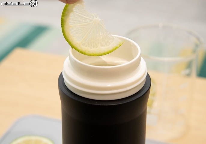 that 奇想生活｜奇享杯「琺瑯保溫」內層好清洗 跟餘味說掰掰！