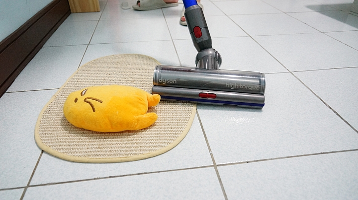 Dyson V11 Absolute 毛小孩家中一定要有的吸塵器