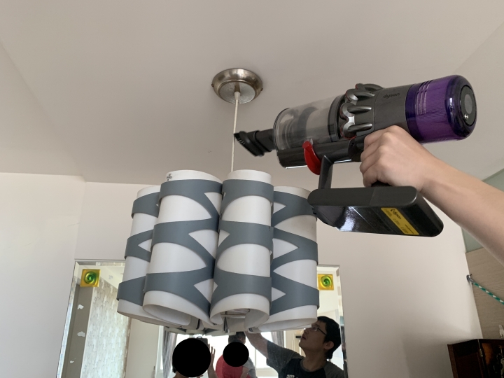 【開箱】Dyson V11 出任務(我召喚你回來，重生吧塵蟎，我還你原形)