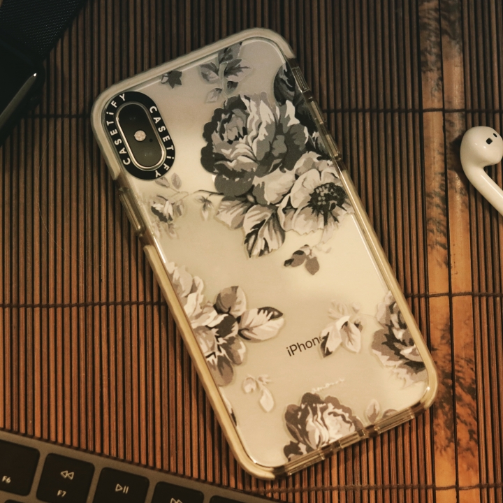 蘋果電池保護殼，剛入手兩天（iPhone XS）