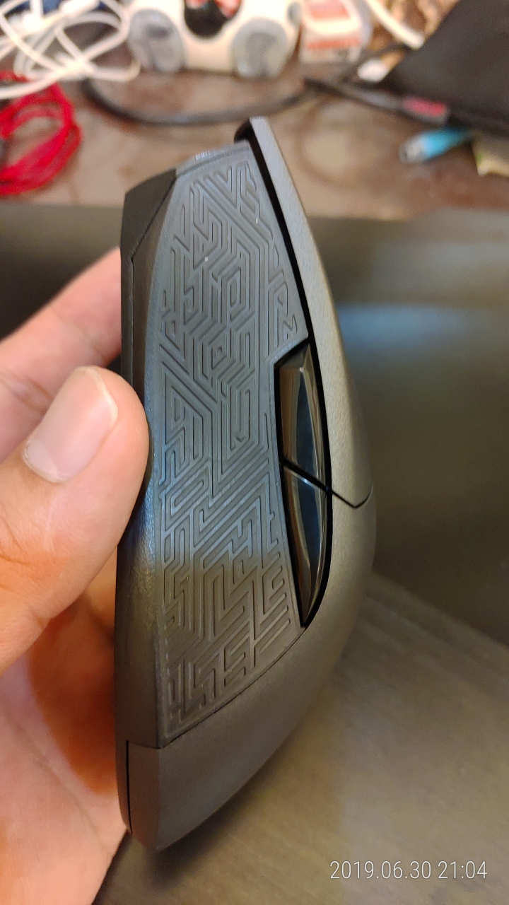 ROG Gladius II Wireless小開箱