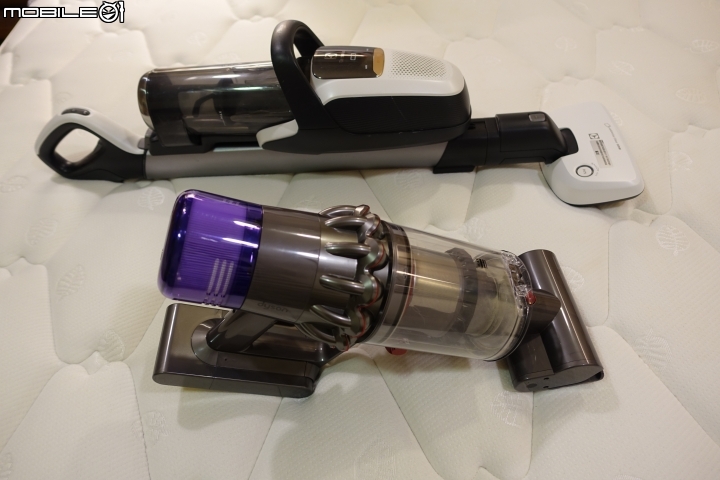 【大叔愛掃地】倚天屠龍使用日記-全新Dyson V11™既出，誰與爭鋒