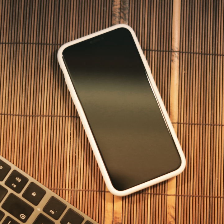 蘋果電池保護殼，剛入手兩天（iPhone XS）