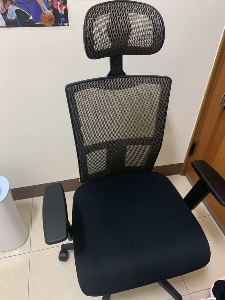 ［開箱］Backbone人體工學椅 hydra lite