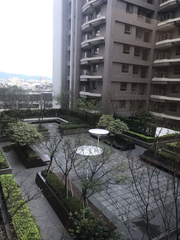 ［開箱］台中新四房，溫暖木質搭配