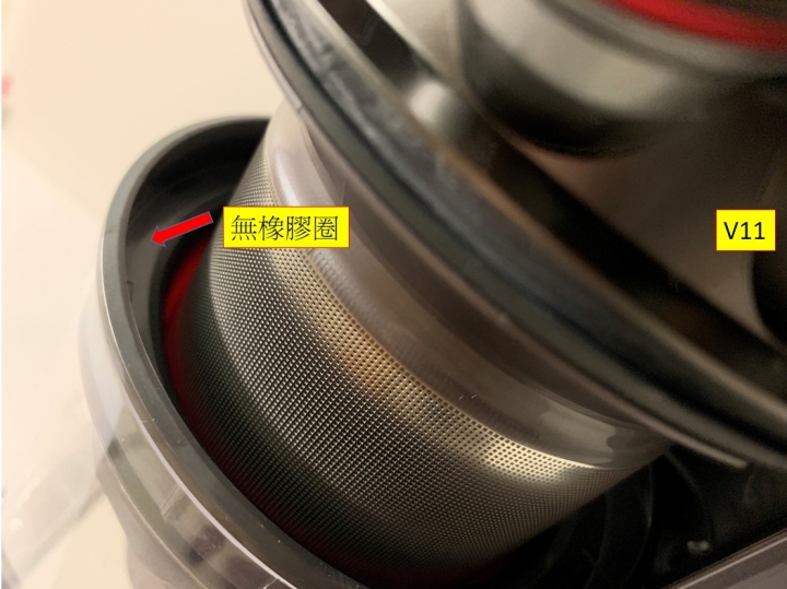 【開箱】Dyson V11 出任務(我召喚你回來，重生吧塵蟎，我還你原形)