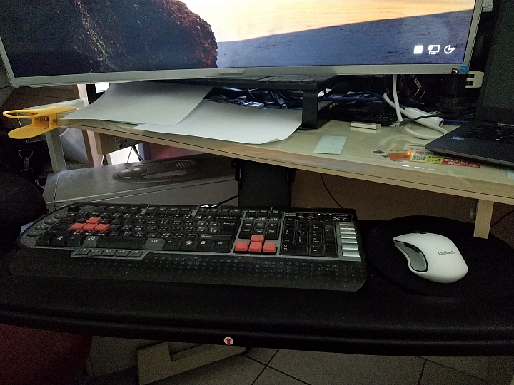 人體工學鍵盤架開箱