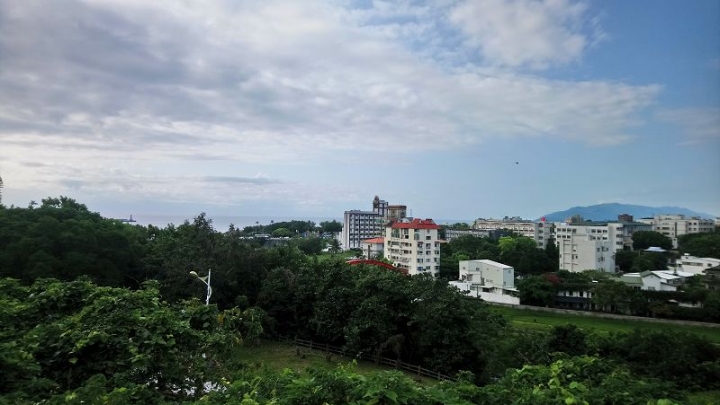 花蓮、宜蘭、東北角悠悠哉哉四天三夜親子之旅Day3-1行程~[花蓮景點]松園別館~可以遠眺花蓮港和欣賞百年松樹