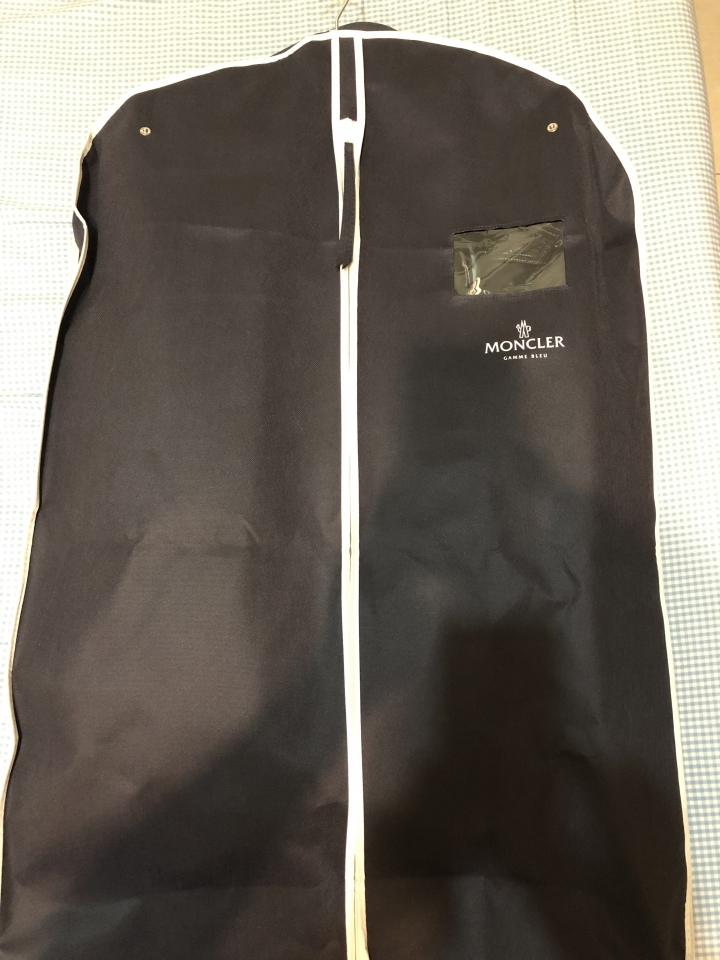 [開箱」遇上Moncler