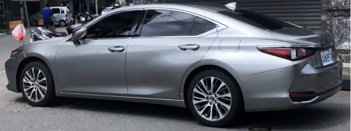 Lexus ES250開箱文（文長慎入）
