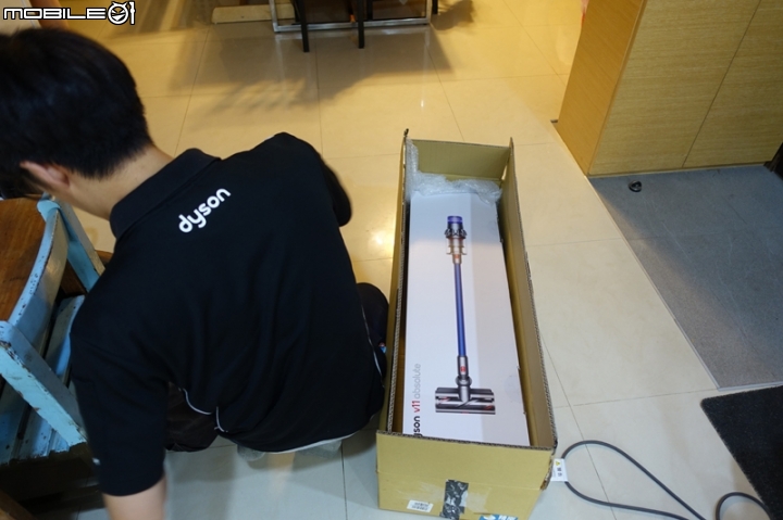 【大叔愛掃地】倚天屠龍使用日記-全新Dyson V11™既出，誰與爭鋒