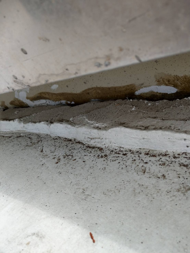 頂樓漏水想墊高擋水一問