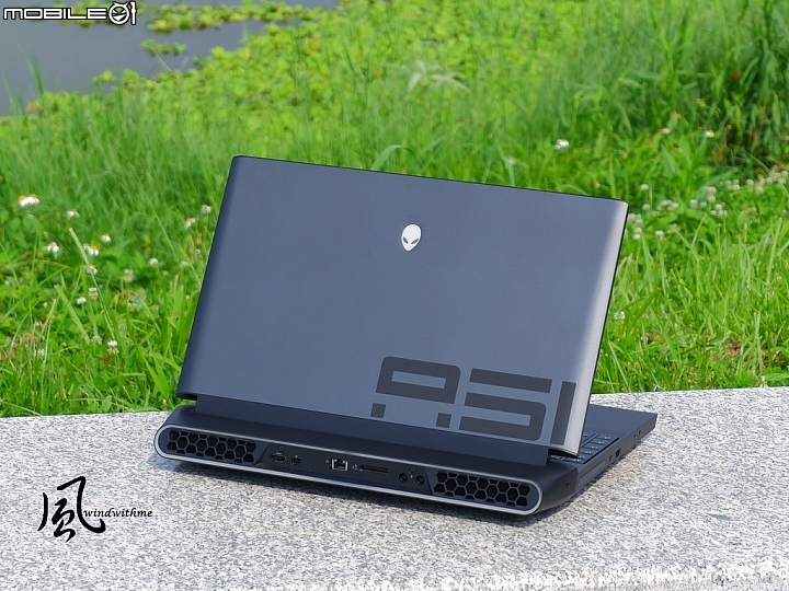 Dell Alienware Area-51m 17吋大改款與高效能解析
