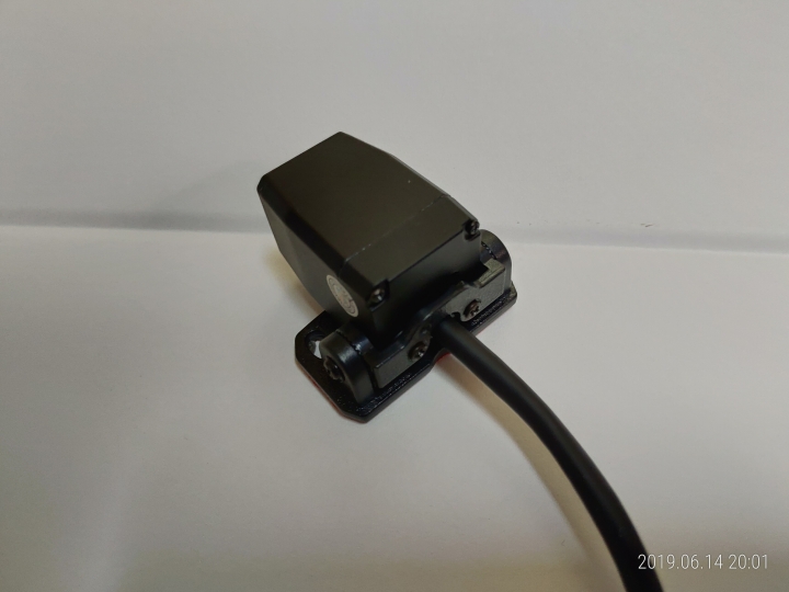 (開箱)QA1000流媒體行車紀錄器