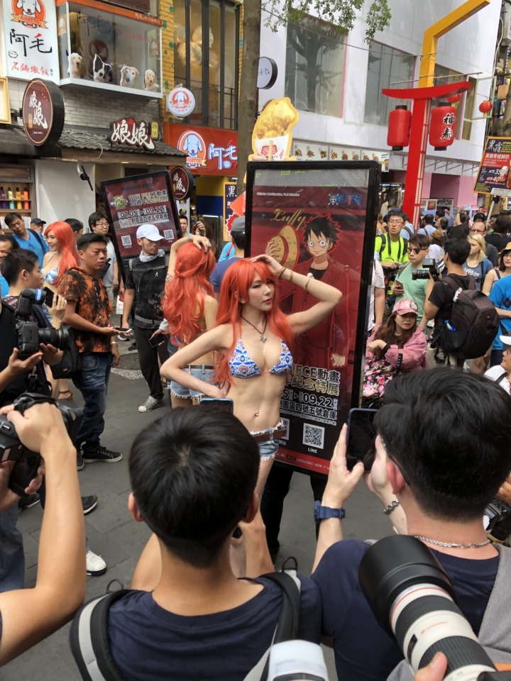生平第一次看到這麼多娜美!!!