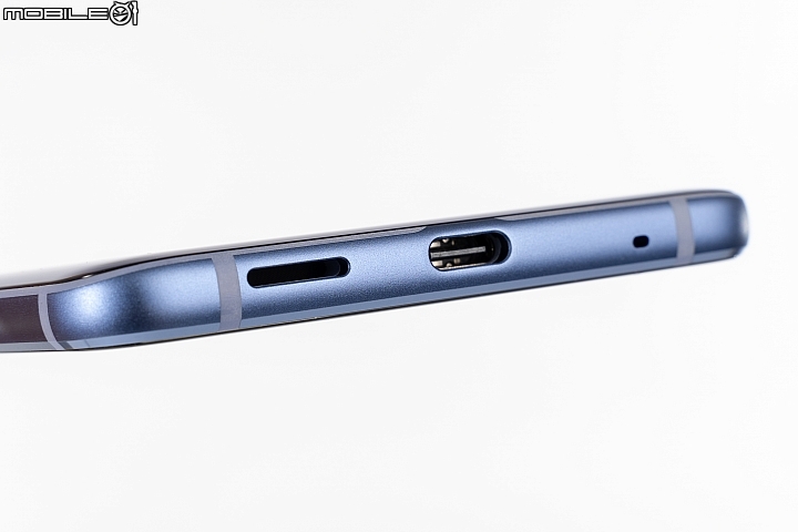 HTC U19e體驗報告：四鏡頭用法特殊、水漾玻璃是「看」點