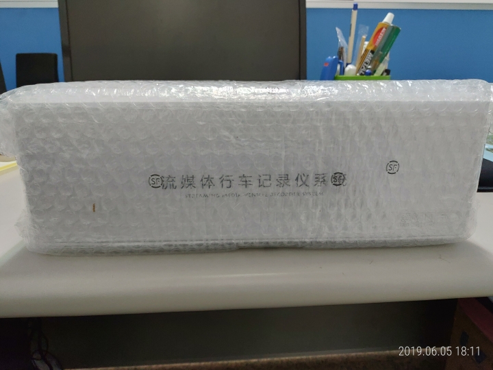 (開箱)QA1000流媒體行車紀錄器