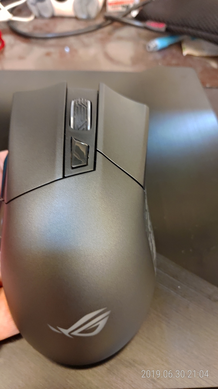 ROG Gladius II Wireless小開箱