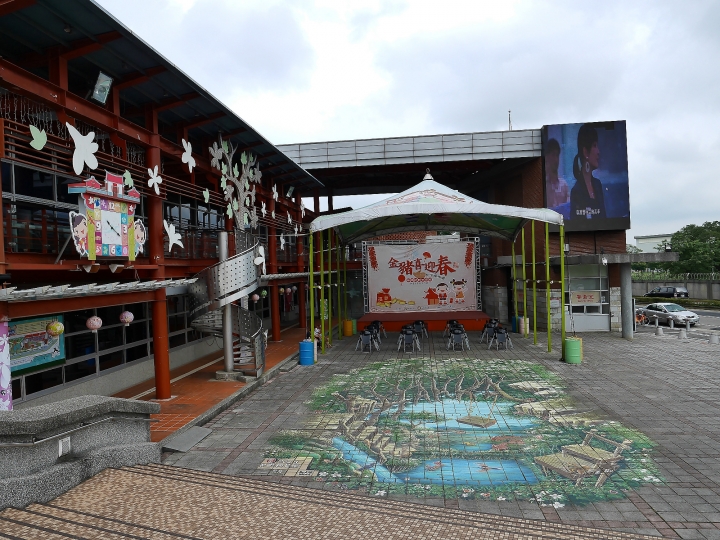 桃園 龍潭 桃園客家文化館 — 客家大縣展示客家傳統文化的展館、吸引人的巨型3D彩繪