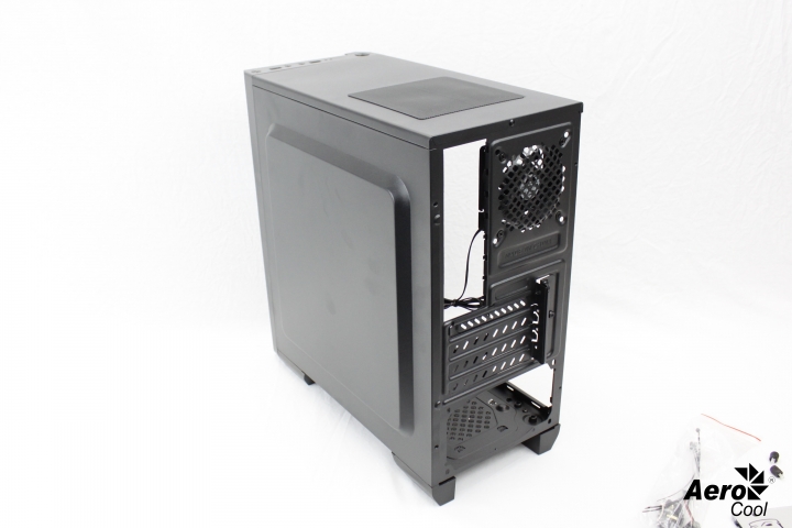 愛樂酷AeroCool Cylon賽隆,13色炫彩RGB大軍報到【開箱】