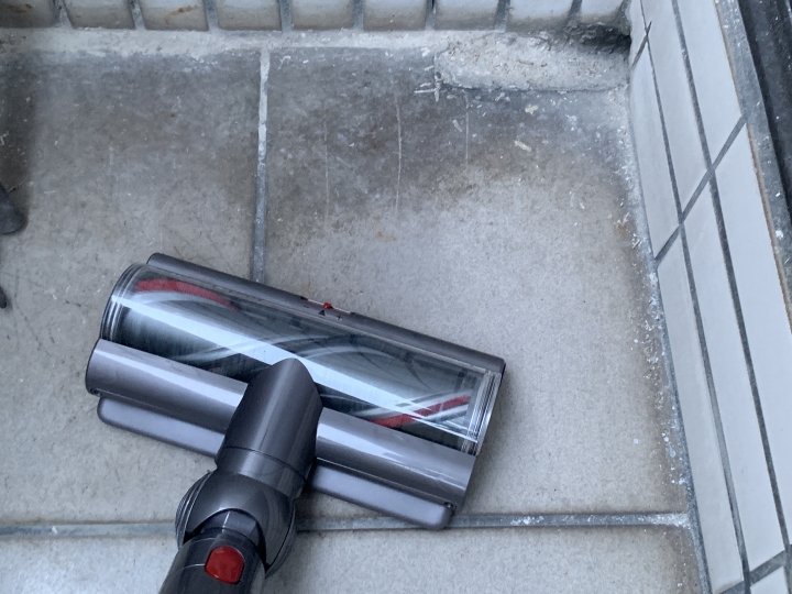 【開箱】Dyson V11 出任務(我召喚你回來，重生吧塵蟎，我還你原形)