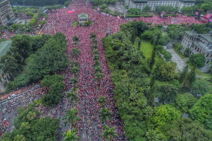 凱道民間空拍圖曝光！網友看傻：明年還需要選嗎