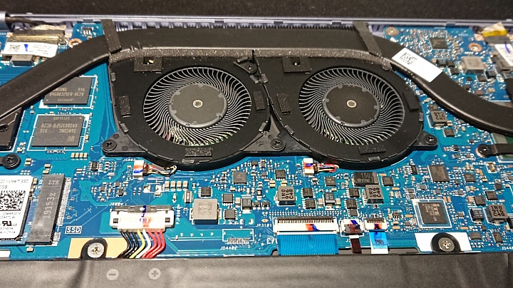 ASUS ZENBOOK S13 UX392FN 洗練精悍低調之作