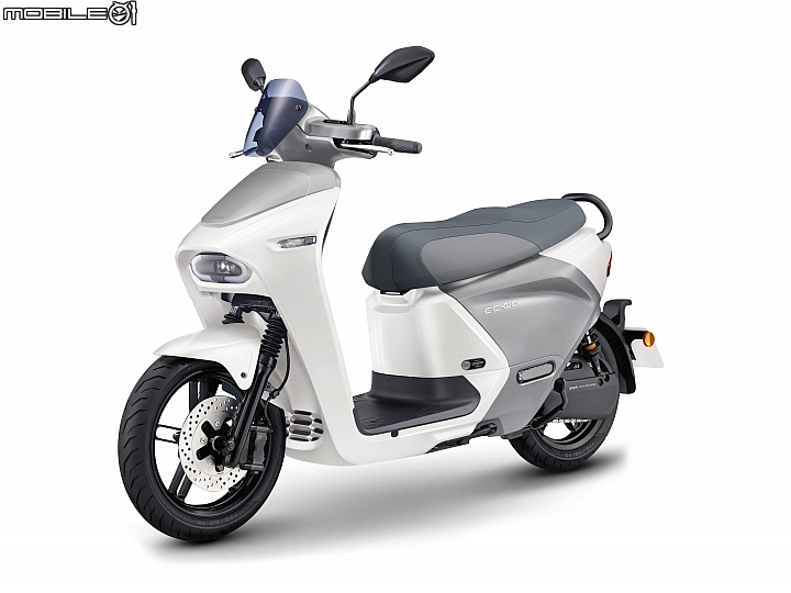 【採訪】跨廠合作序章 YAMAHA 台灣山葉機車 EC-05 電動白牌速可達正式發表!