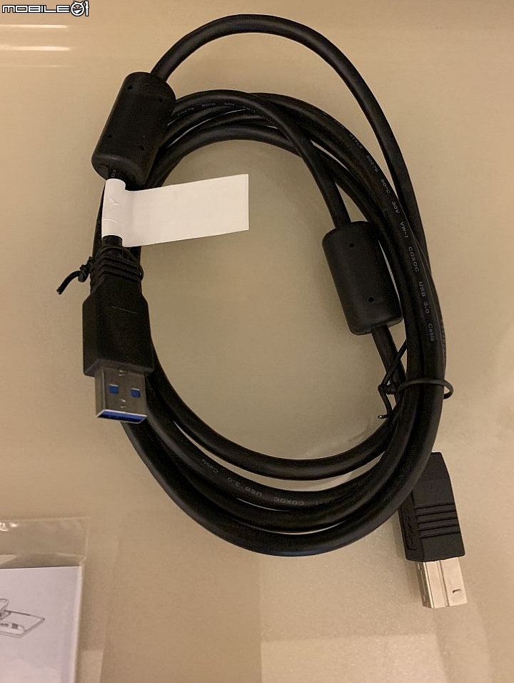 精準色彩入門級專業 100% sRGB Viewsonic 窄邊框 VP2458 開箱