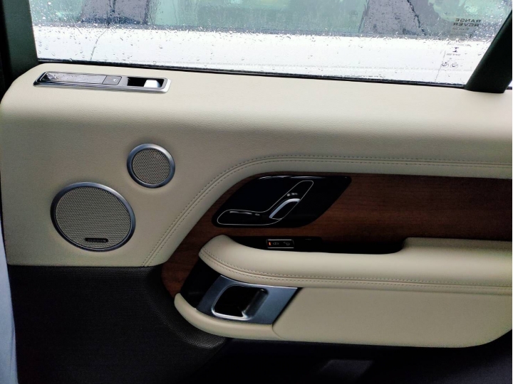 【開箱】2019 Range Rover 3.0SCV6 Vogue內裝圖分享