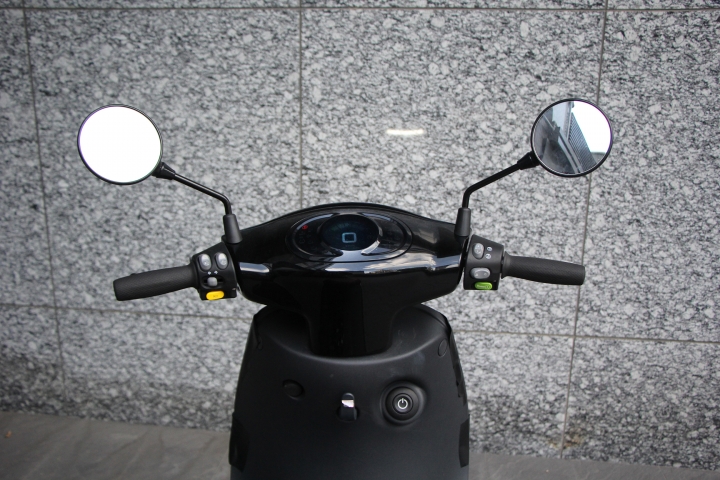 emoving白牌新車搶先騎：外觀篇